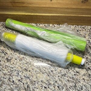 Tupperware Rolling Pin & Roller